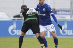 Testspiel FC Schalke 04 -  Preußen Münster
18.01.2020
Foto: S. Sanders

Okan Erdogan (Münster), Guido Burgstaller