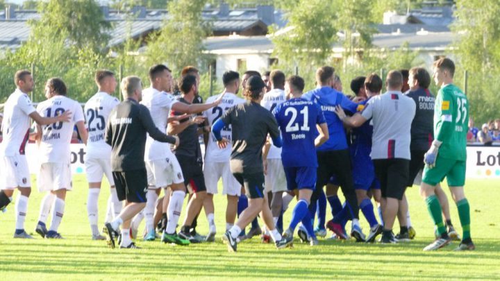 David Wagner: „Es gibt fast kein besseres Teambuilding als in solchen Situationen zusammenzustehen“