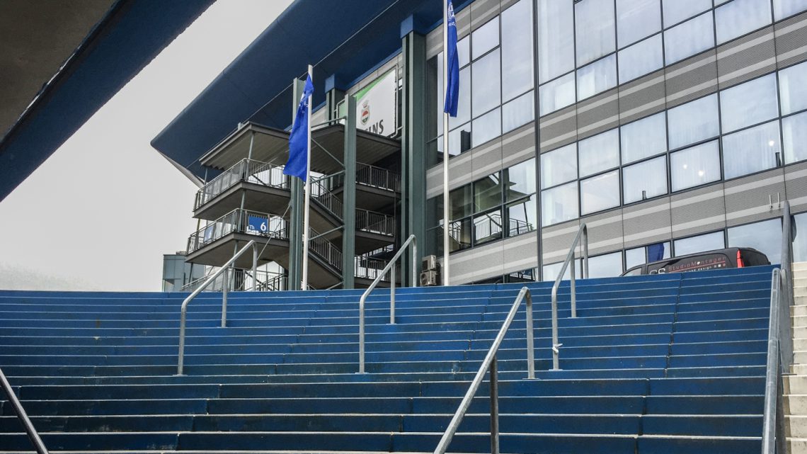 Veltins-Arena gehört jetzt Schalke