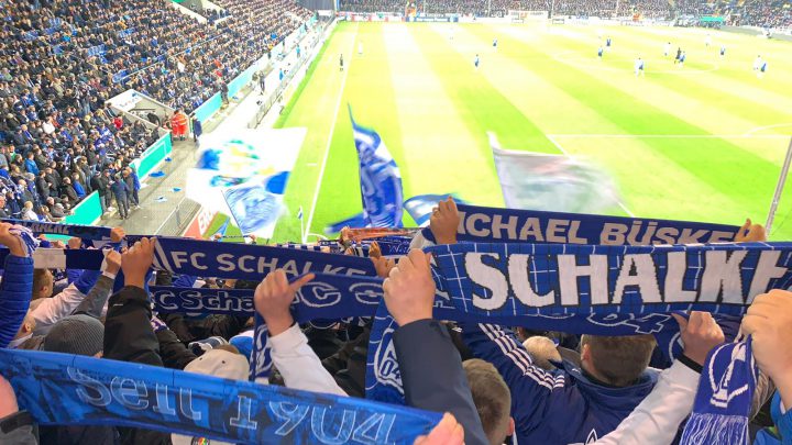 DFB-Pokal: Hürde in Bielefeld wackelt für Schalke, aber fällt nicht