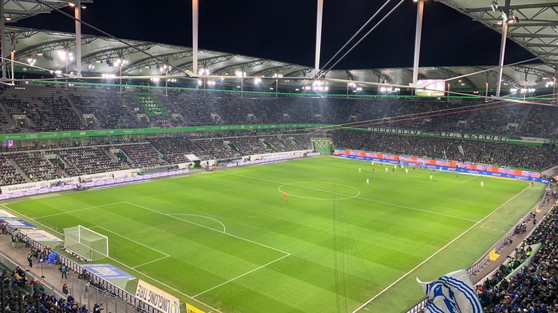 Schalke holt ein 1:1 in Wolfsburg – Todesfall sorgt für Stille im Block