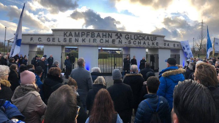 Schalke 04: Neuer, alter Glanz für die Glückauf-Kampfbahn