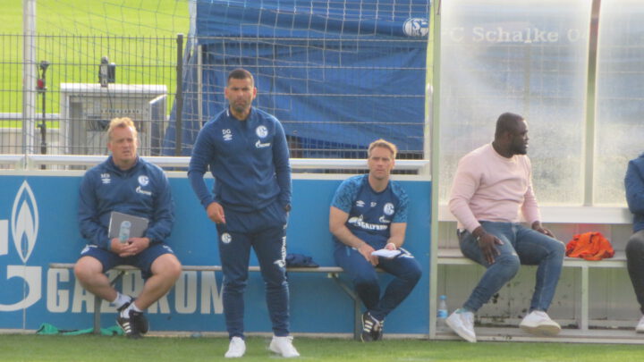 Endlich wieder Schalke: Lockeres 8:0 im ersten Test gegen den PSV Wesel-Lackhausen
