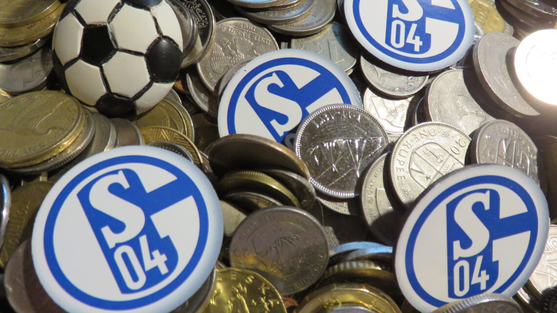 Zum Aufstieg verdammt? So ist die finanzielle Halbjahresbilanz von Schalke zu bewerten