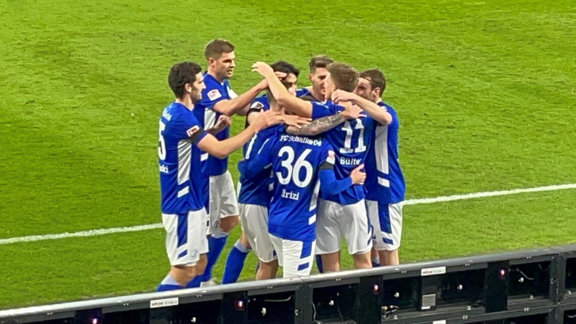 Schalke – Paderborn 2:0: Wilde zweite Halbzeit führt zum verdienten Heimsieg