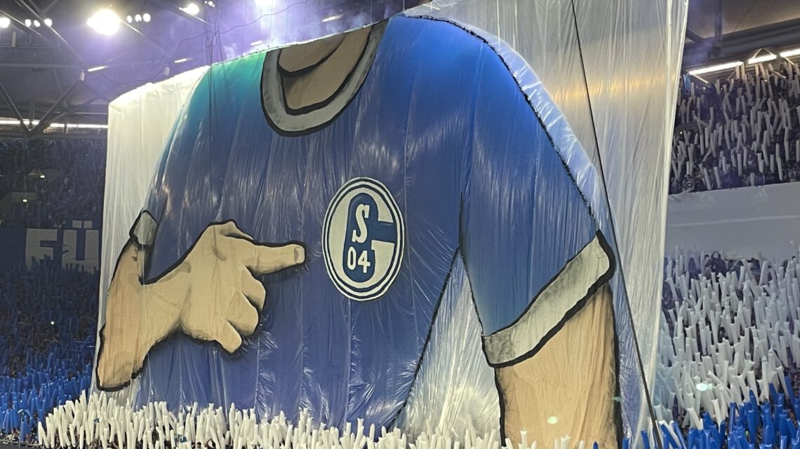 Schalke – Freiburg 0:2: Nur die Nordkurve zeigt Klasse
