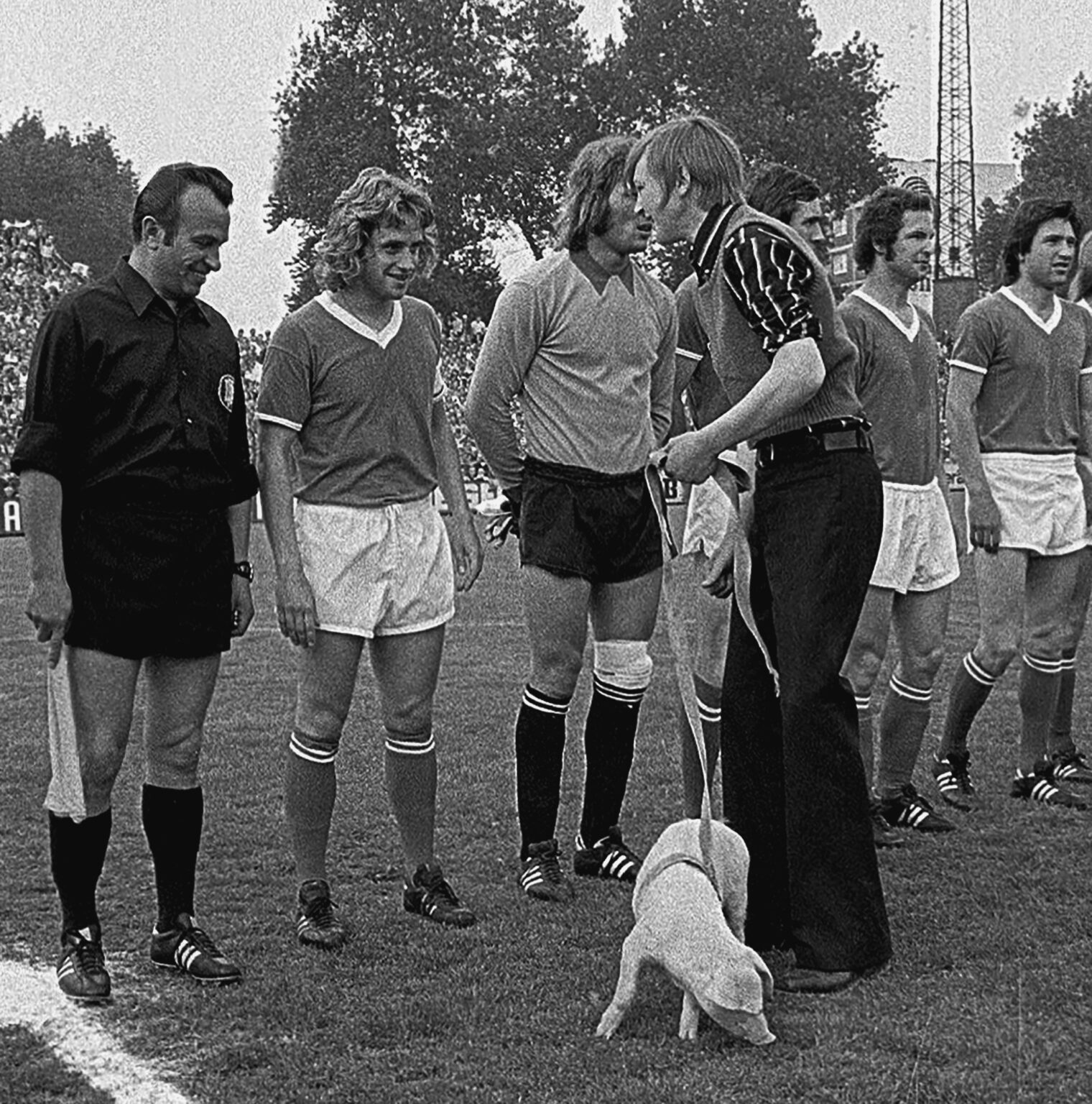 „Schalke 04 in den 70er-Jahren“: Bilder aus einer anderen Zeit – mit ... „Schalke 04 in den 70er-Jahren“: Bilder aus einer anderen Zeit – mit ...