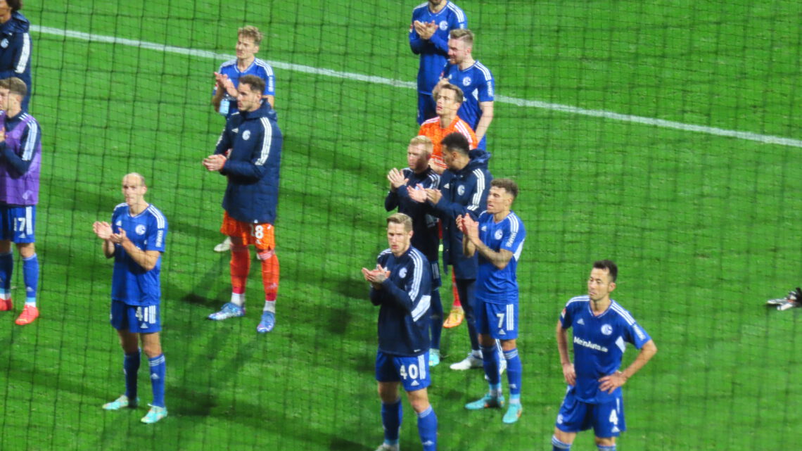 Bremen – Schalke 2:1: Klare Leistungssteigerung wird nur von den Fans belohnt