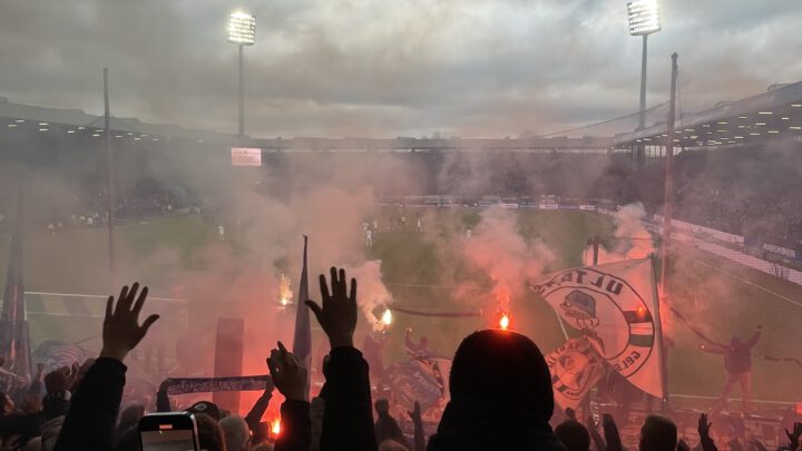 Bochum – Schalke 0:2: Schalker rocken das Ruhrstadion und feiern den verdienten Sieg hart