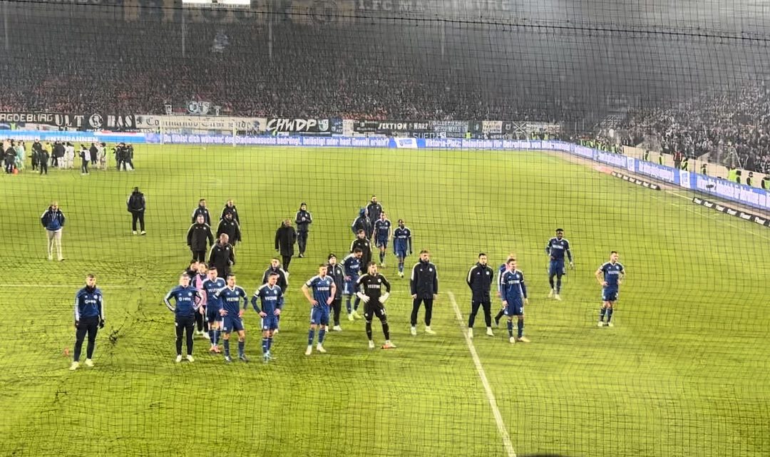 Magdeburg – Schalke 3:0: Erste Halbzeit mit Fußball aus der Hölle
