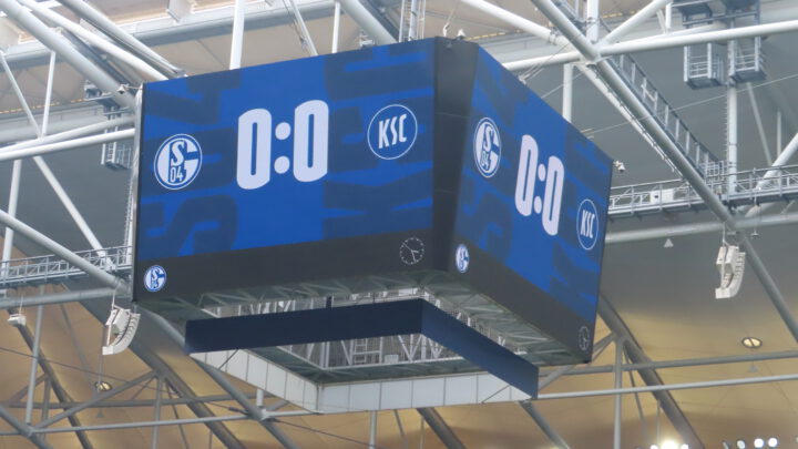 Schalke – Karlsruhe 0:0: Zum Leben zu wenig, zum Sterben zu viel