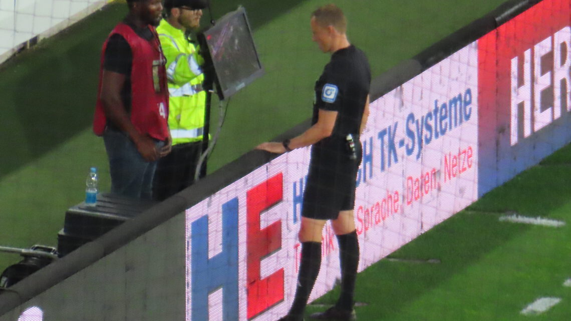 Kaiserslautern – Schalke 1:0: Fans honorieren den kämpferischen Einsatz