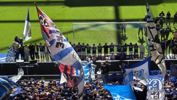 Schalke – Münster 4:1: Nächste königsblaue Fußballparty auf dem Weg in die erste Liga